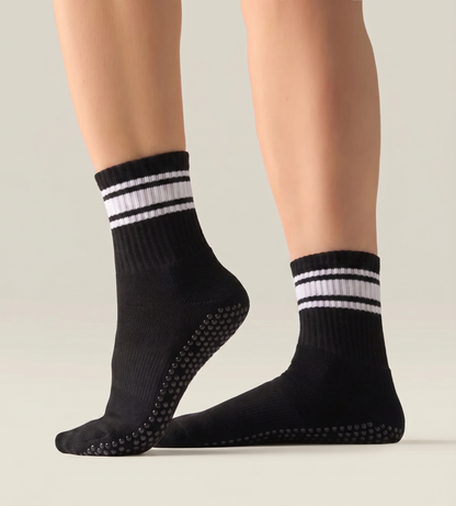 Pinnetic Crew Non‑Slip Grip Socks – Powder Blue Stripes