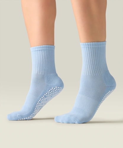 Pinnetic Crew Non‑Slip Grip Socks – Powder Blue Stripes